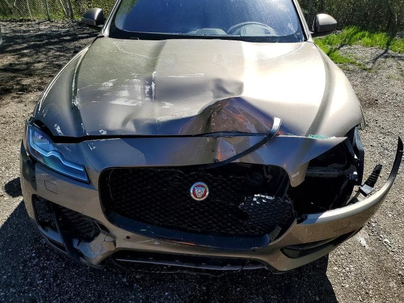 2017 JAGUAR F-PACE R - SPORT 12