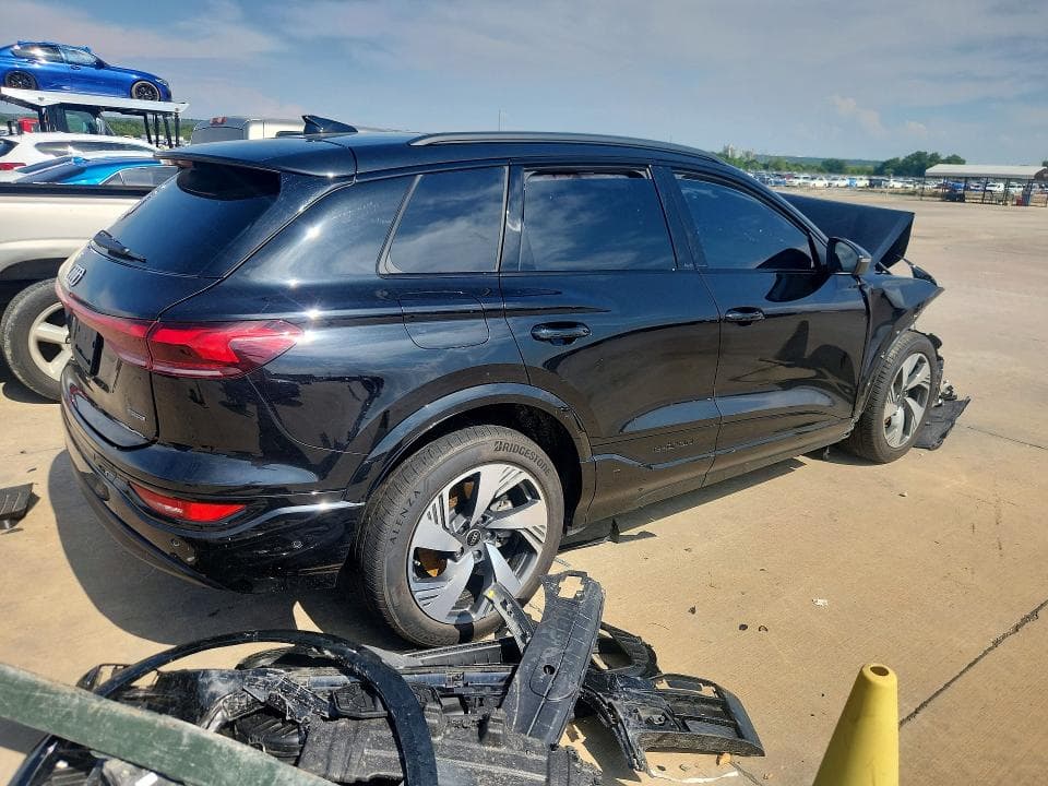 2025 AUDI Q6 E-TRON PREMIUM PLUS 3