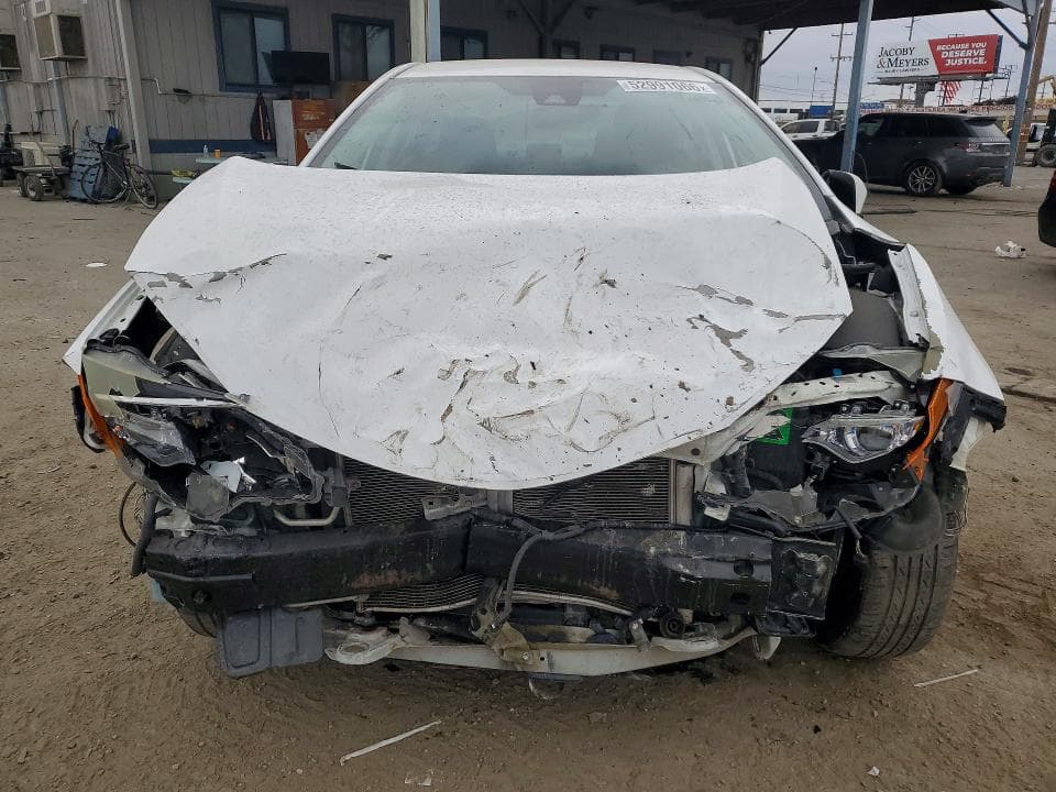 2017 TOYOTA COROLLA LE 5