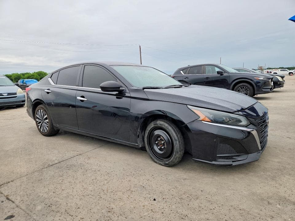 2024 NISSAN ALTIMA SV 4