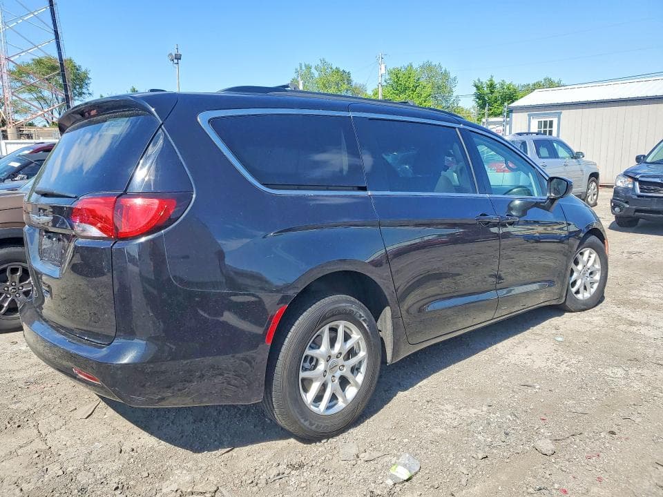 2021 CHRYSLER VOYAGER LXI 3