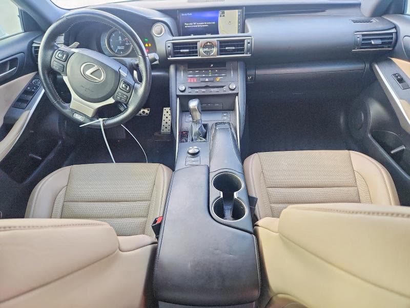 2019 LEXUS IS 300 8
