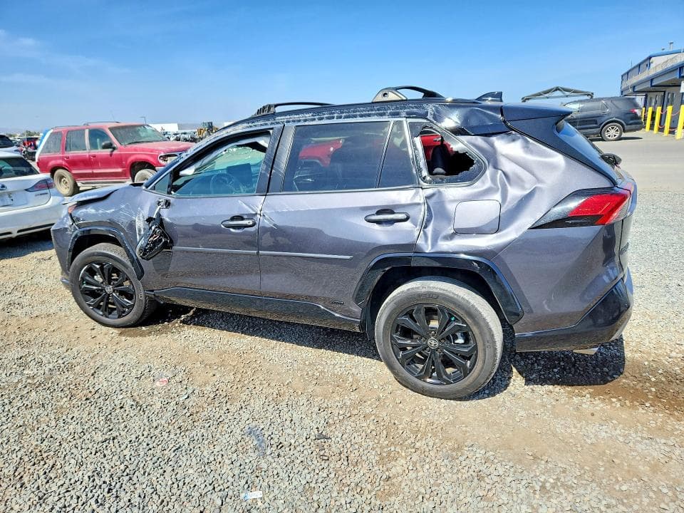 2024 TOYOTA RAV4 XSE 2