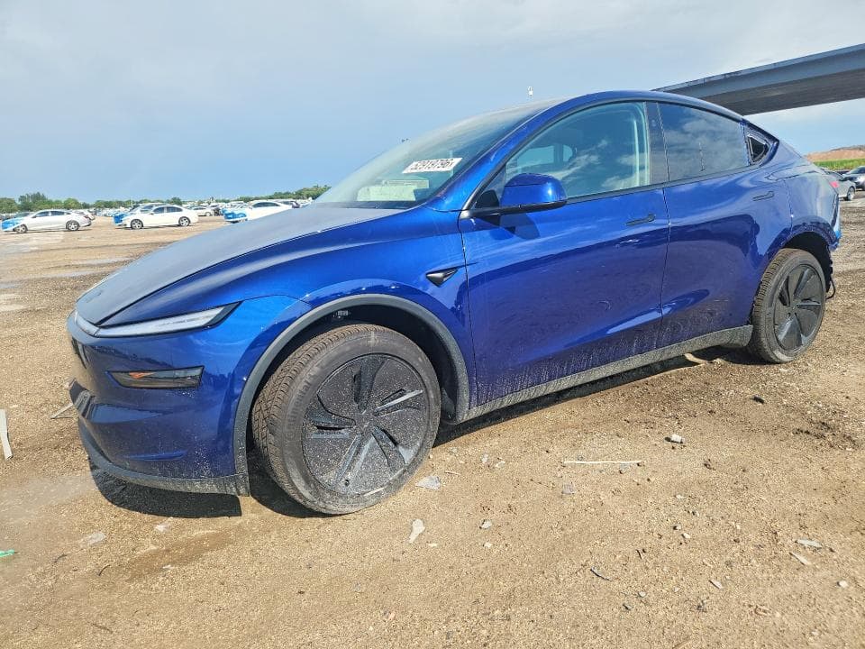 2026 TESLA MODEL Y
