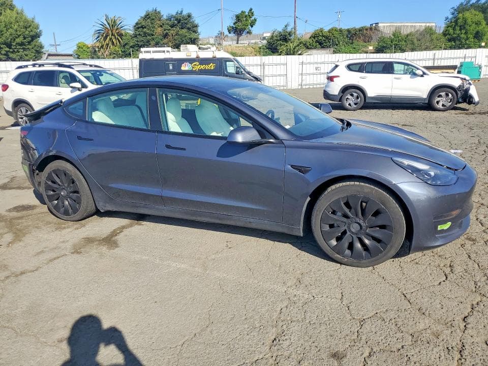 2023 TESLA MODEL 3 4