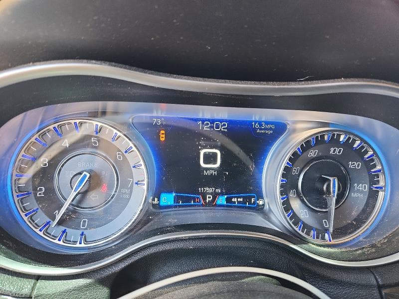 2019 CHRYSLER 300 LIMITED 9