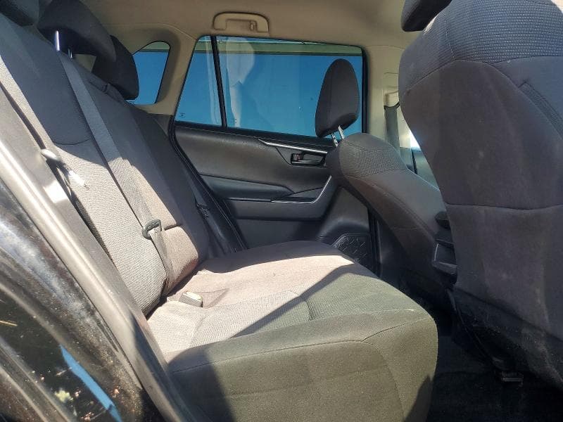 2019 TOYOTA RAV4 LE 10