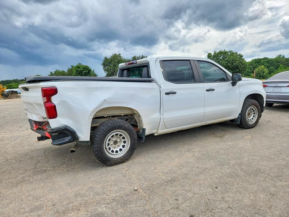 2024 CHEVROLET SILVERADO C1500 3