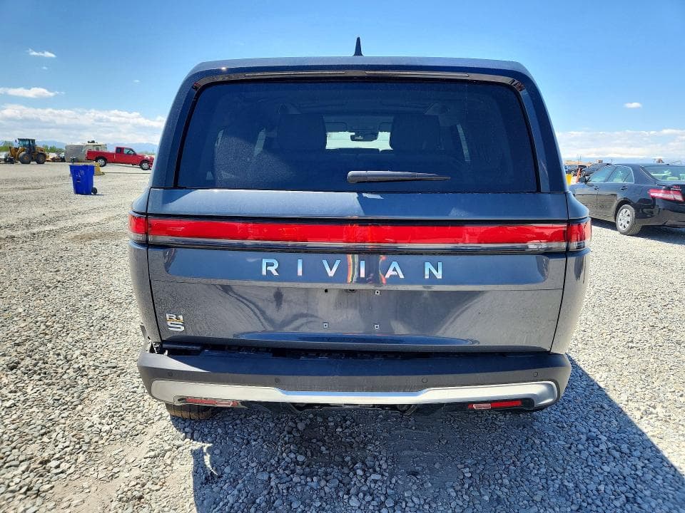 2023 RIVIAN R1S ADVENTURE 6