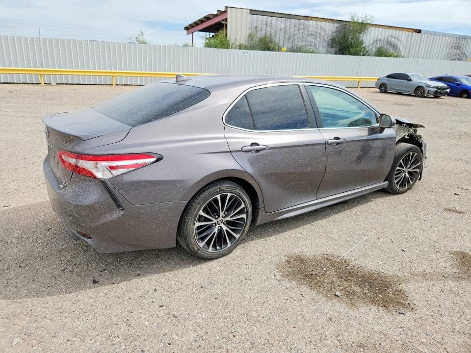 2020 TOYOTA CAMRY 3