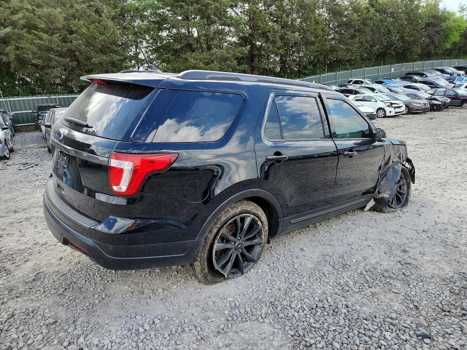 2018 FORD EXPLORER XLT 3