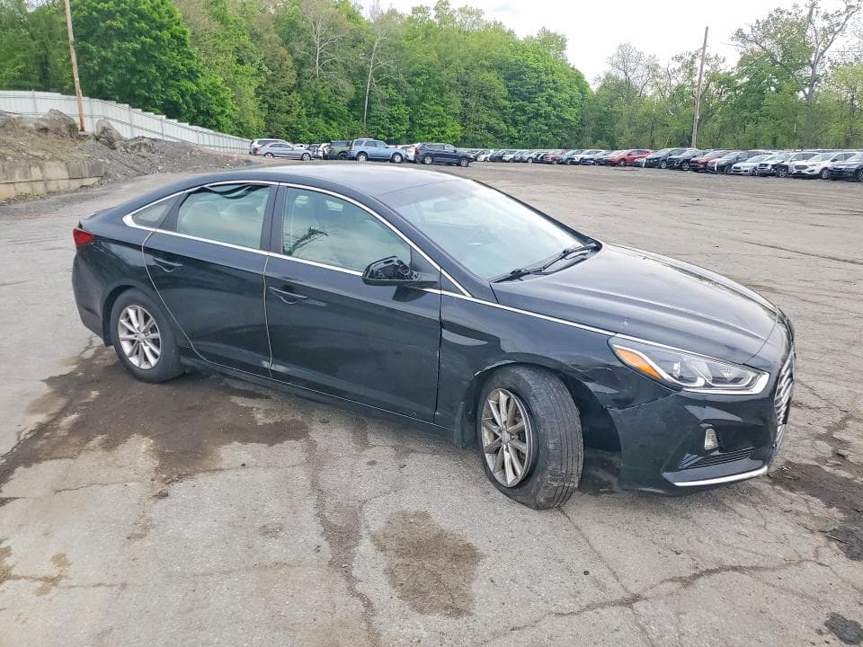 2018 HYUNDAI SONATA SE 4