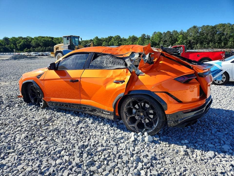 2024 LAMBORGHINI URUS PERFORMANTE 2