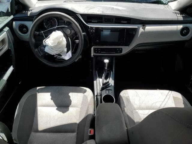2019 TOYOTA COROLLA LE 8