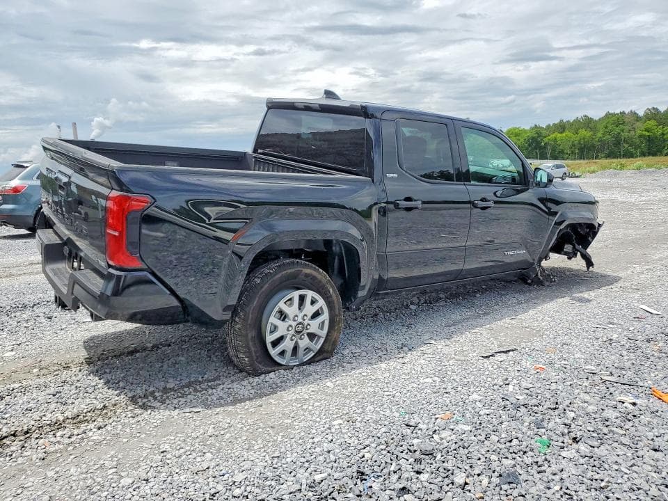 2025 TOYOTA TACOMA SR5 3