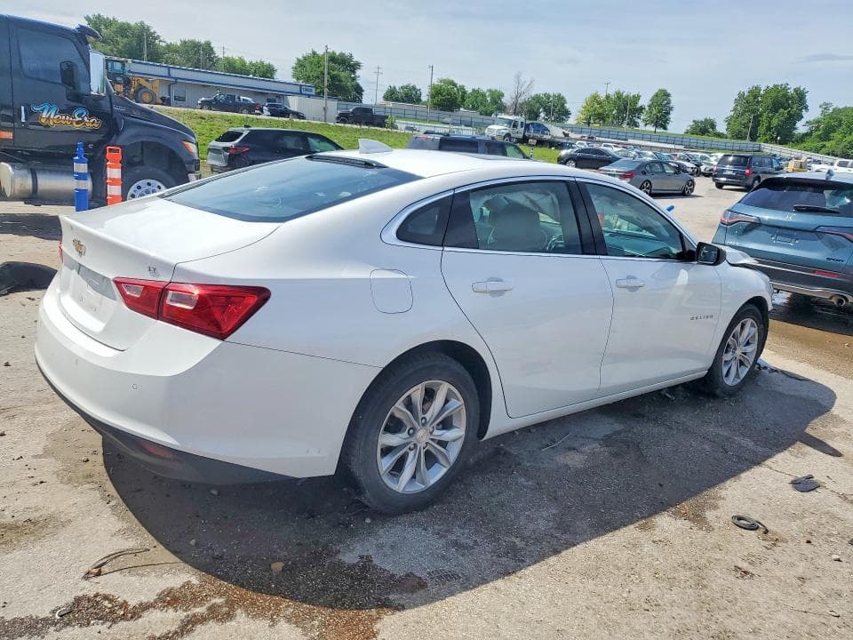 2024 CHEVROLET MALIBU LT 3