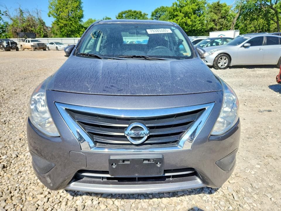 2018 NISSAN VERSA SV 5