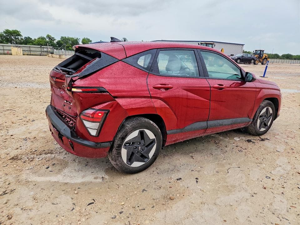 2025 HYUNDAI KONA SE 3