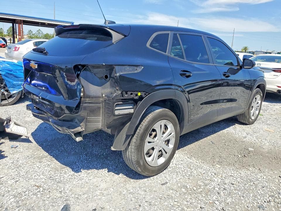 2024 CHEVROLET TRAX LS 3