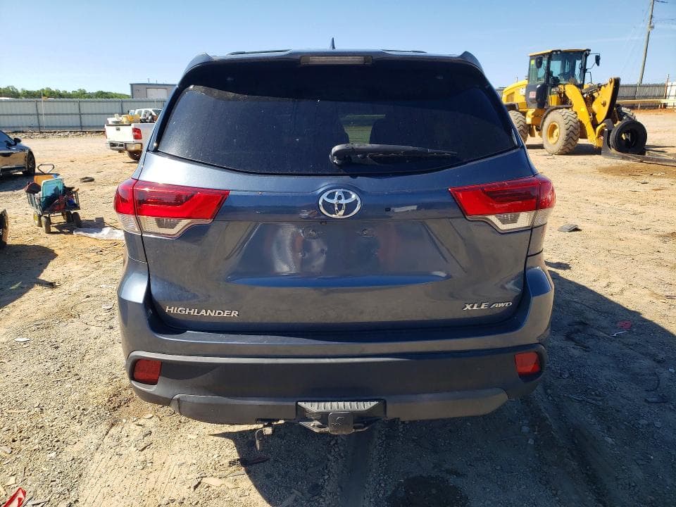 2017 TOYOTA HIGHLANDER XLE 6