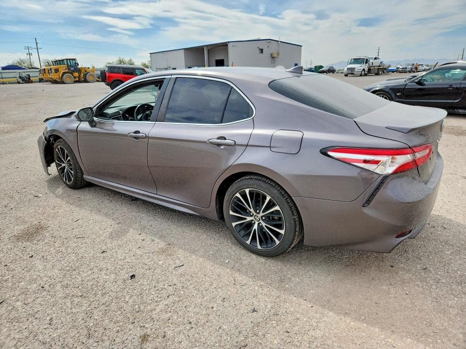 2020 TOYOTA CAMRY 2