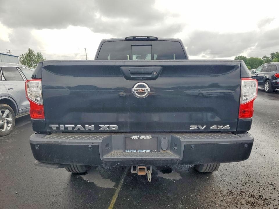 2017 NISSAN TITAN XD SV 6