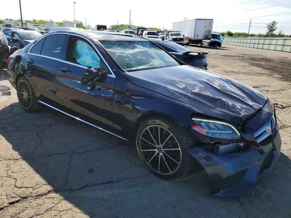 2019 MERCEDES-BENZ C 300 4