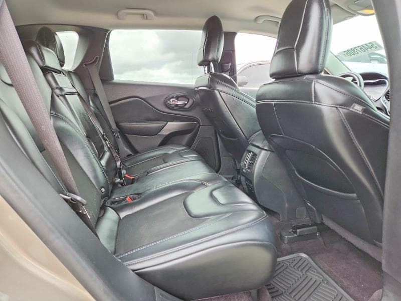 2019 JEEP CHEROKEE LATITUDE PLUS 11