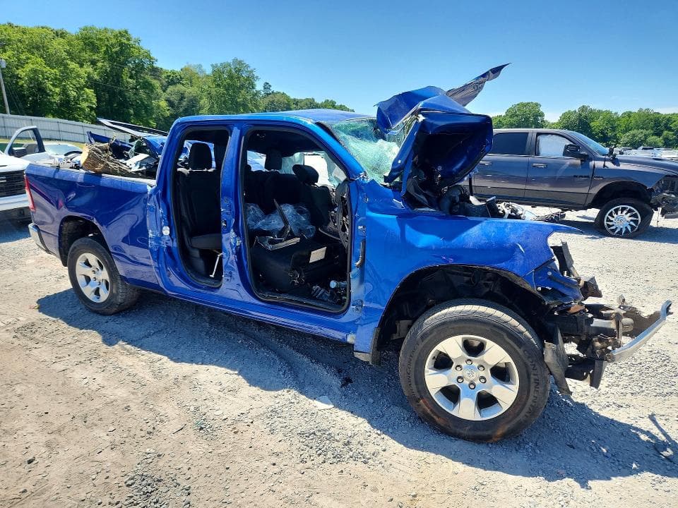 2019 RAM 1500 BIG HORN 4