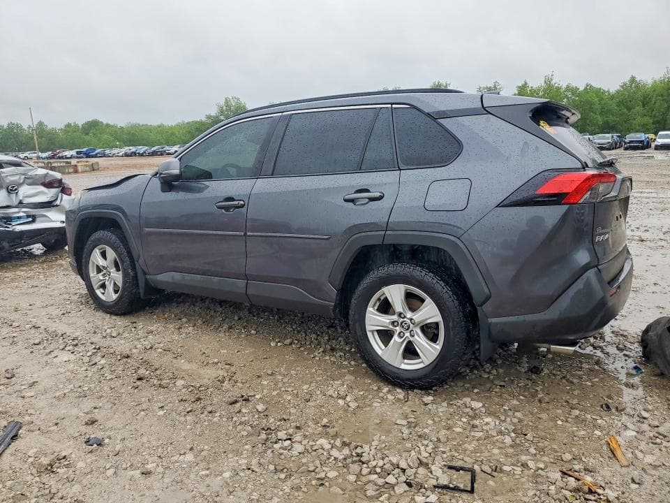 2020 TOYOTA RAV4 XLE 2