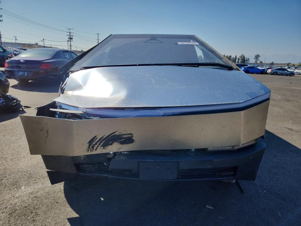 2025 TESLA CYBERTRUCK 5