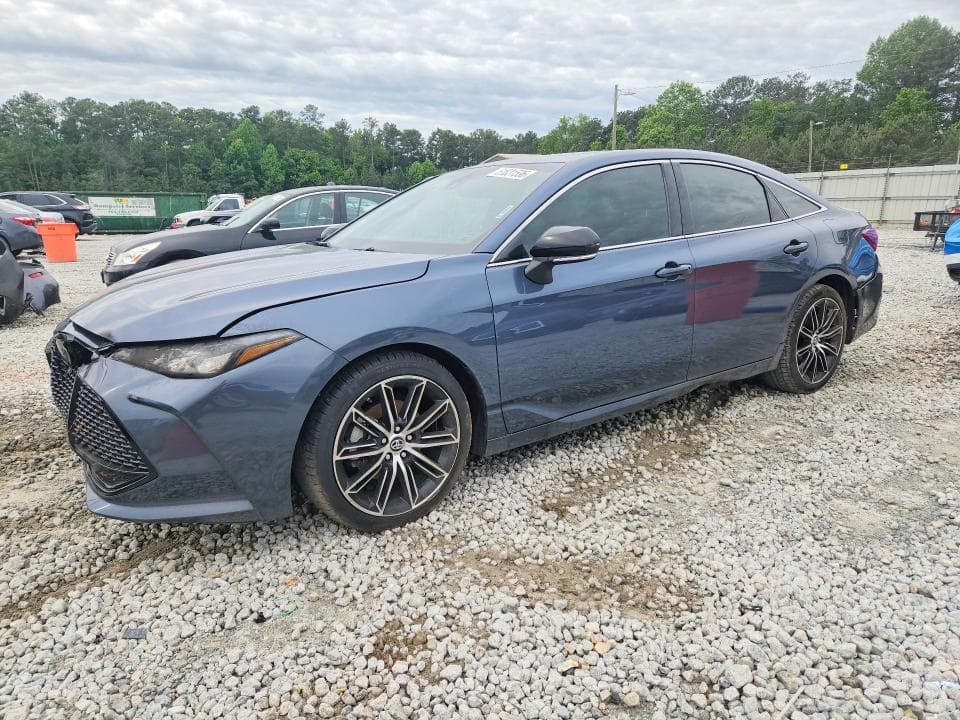 2019 TOYOTA AVALON