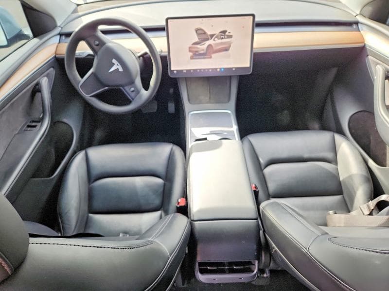 2022 TESLA MODEL Y 8