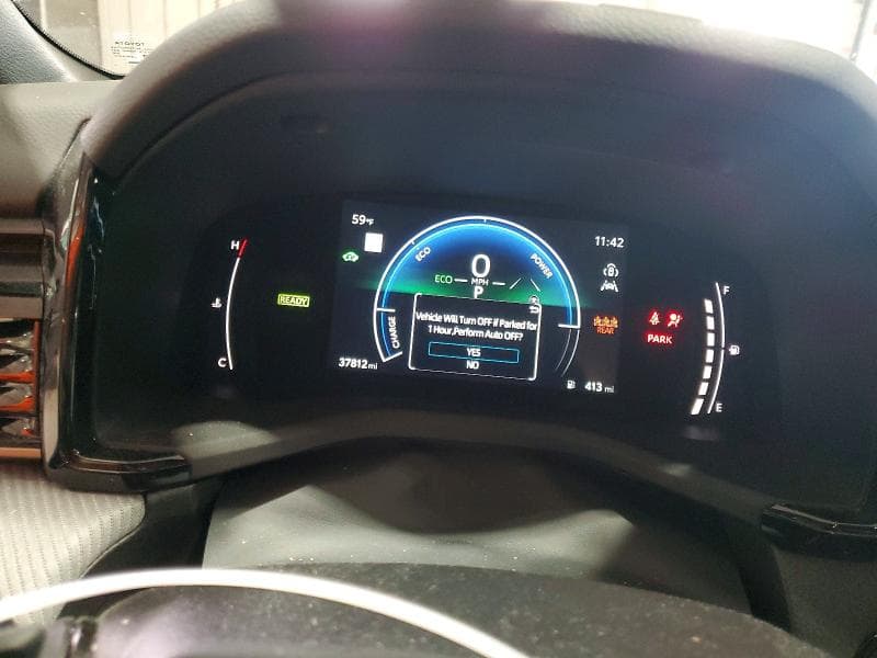 2025 TOYOTA CAMRY SE 9