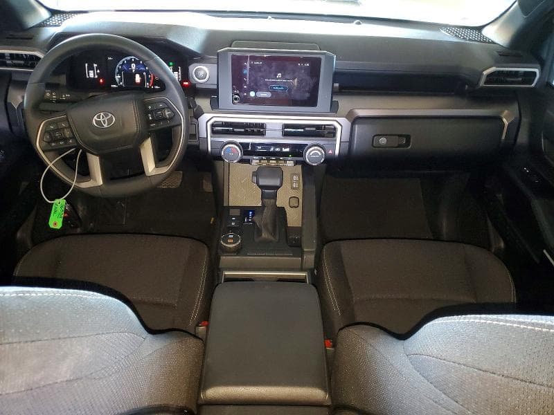 2025 TOYOTA 4RUNNER SR5 8