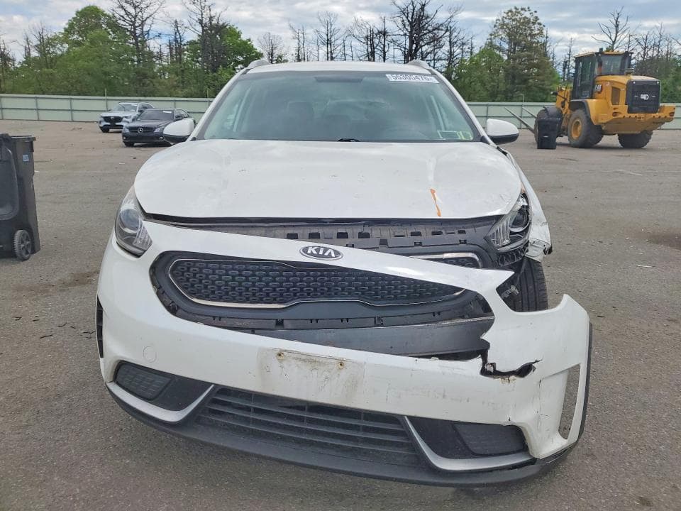 2019 KIA NIRO LX 5