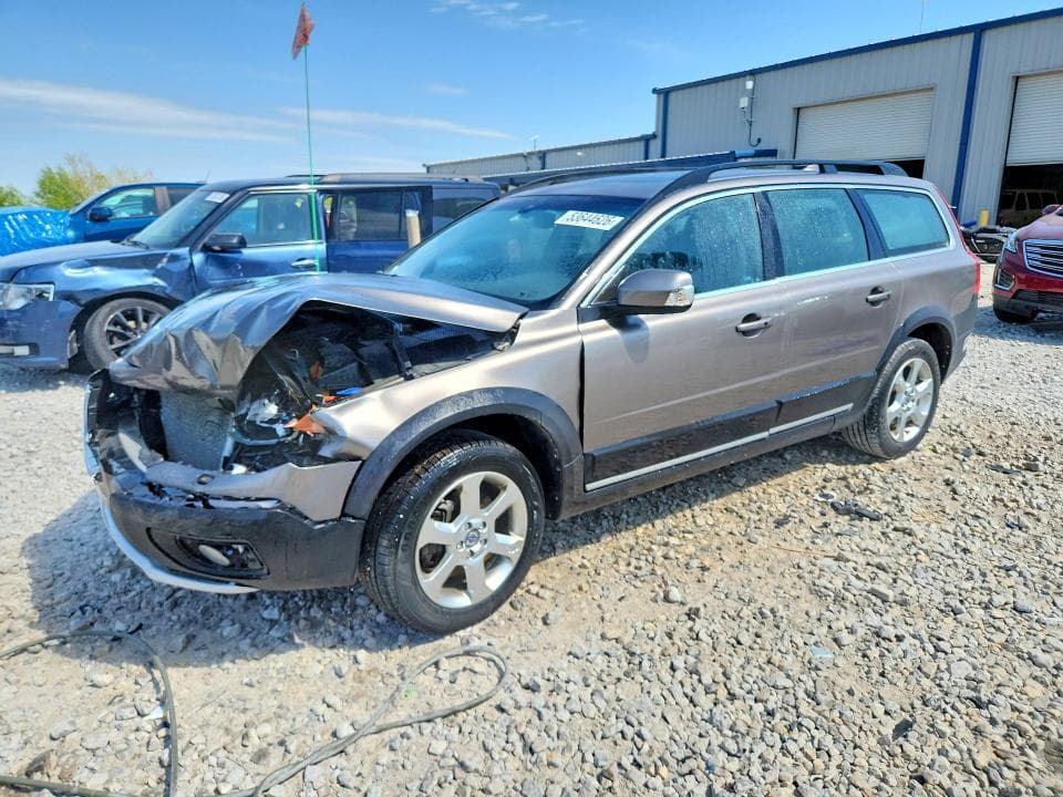 2011 VOLVO XC70 3.2 - 1