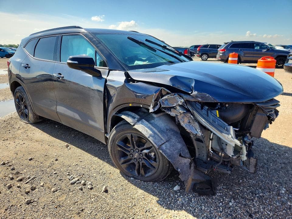 2021 CHEVROLET BLAZER 2LT 4
