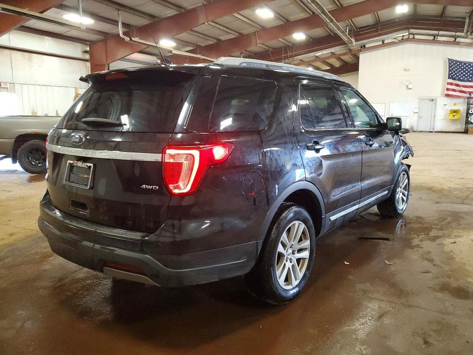 2019 FORD EXPLORER XLT 3