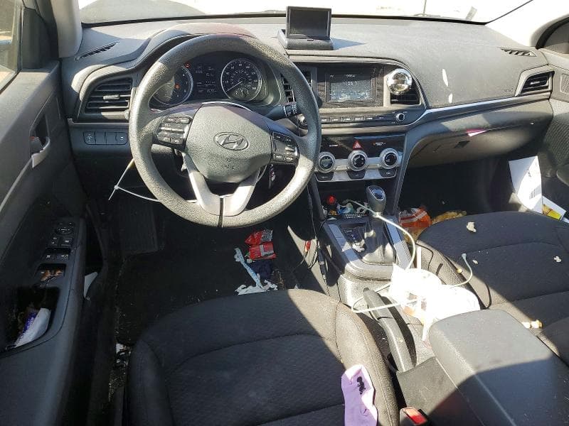 2019 HYUNDAI ELANTRA SE 8