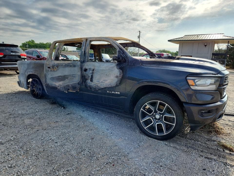 2019 RAM 1500 LARAMIE 4