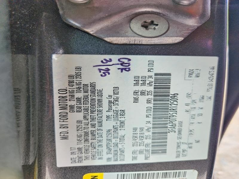 2018 FORD FUSION SE 12