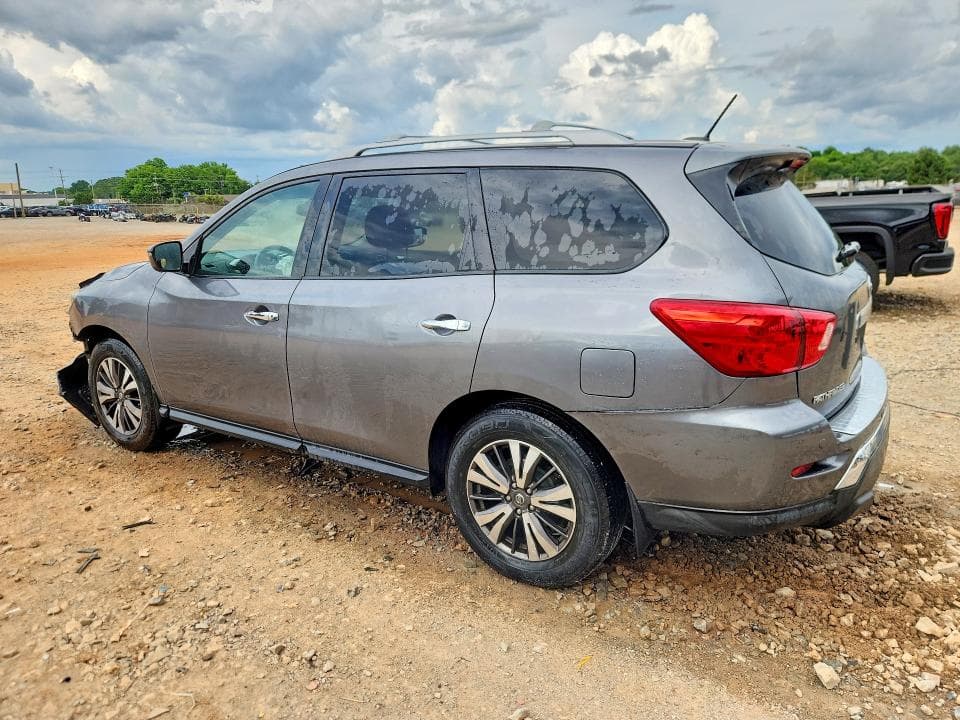 2017 NISSAN PATHFINDER SV 2