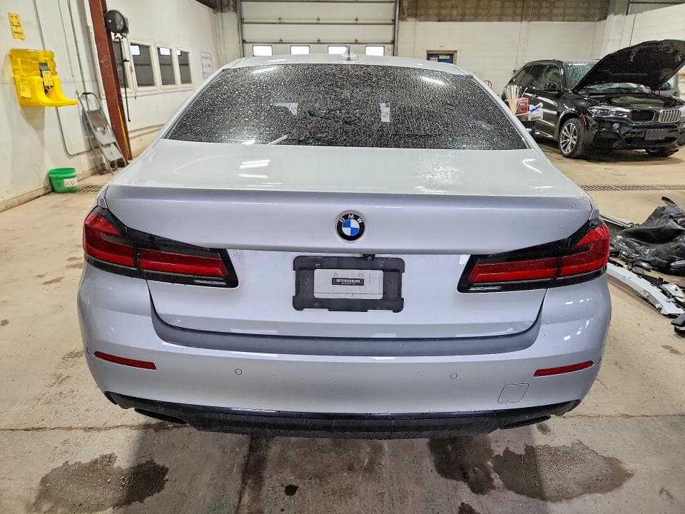 2021 BMW 530 XI 6