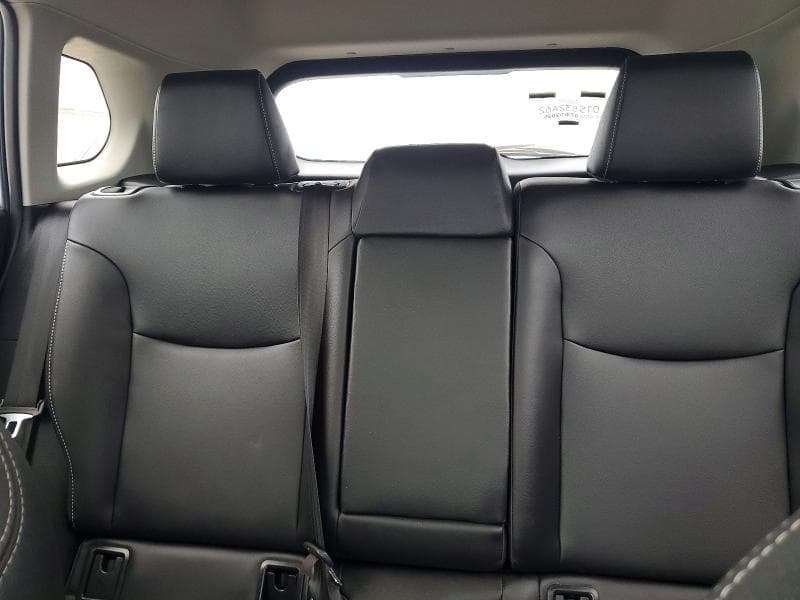 2024 TOYOTA COROLLA CROSS XLE 10