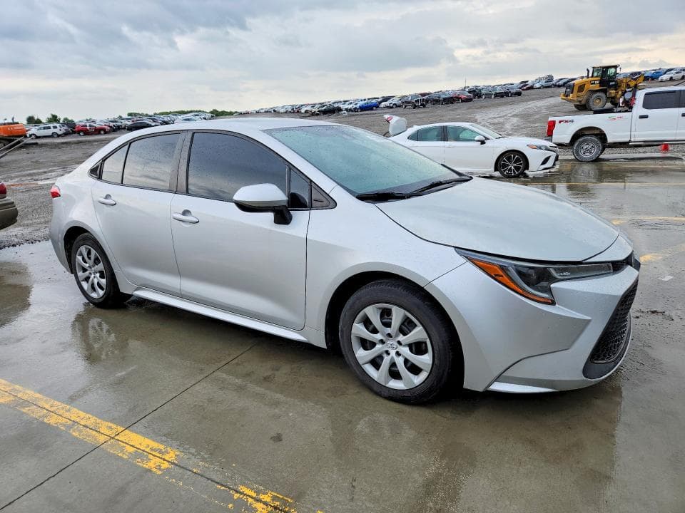 2022 TOYOTA COROLLA LE 4