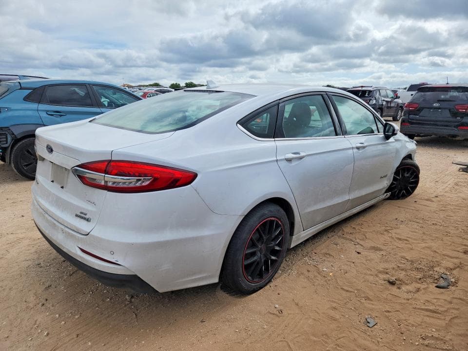 2019 FORD FUSION SE 3