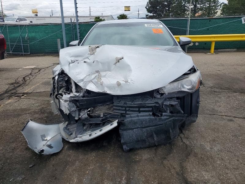 2017 TOYOTA CAMRY SE 5
