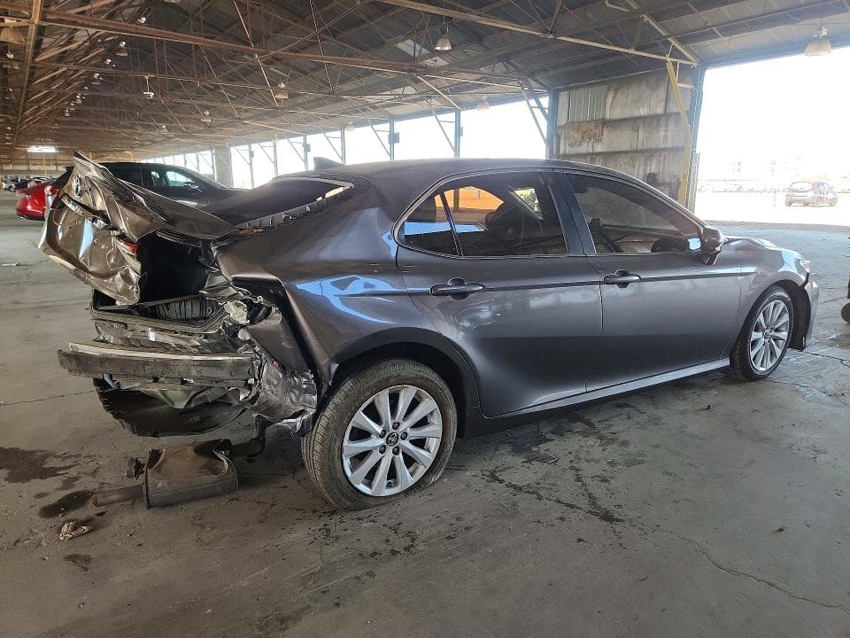 2019 TOYOTA CAMRY LE 3