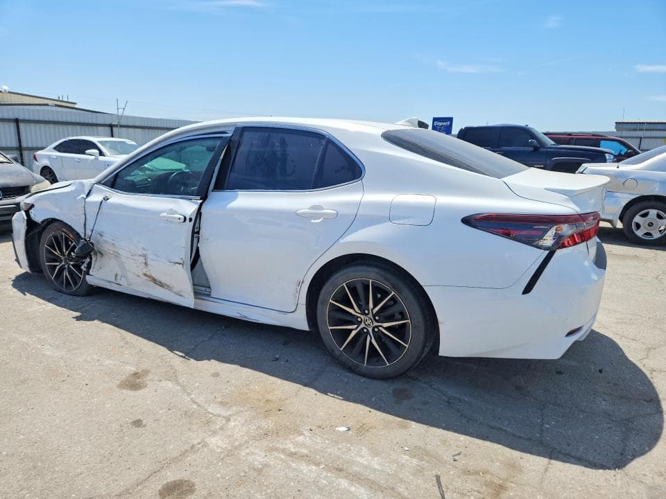 2023 TOYOTA CAMRY SE 2
